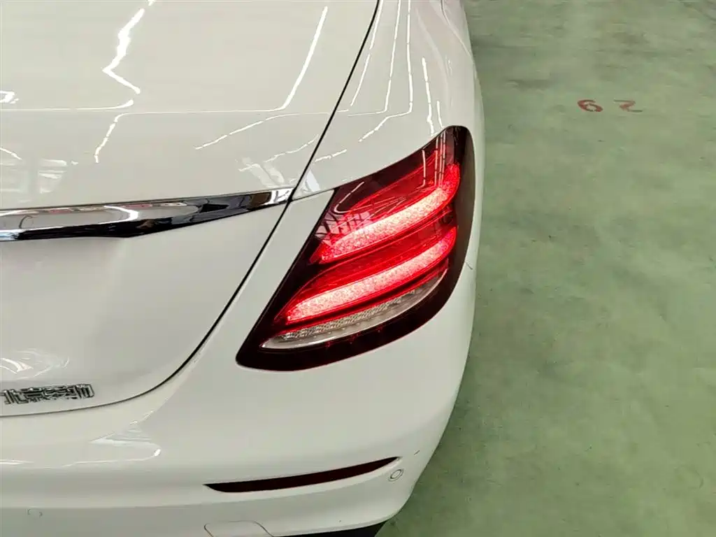 Mercedes-Benz E-Class 2020 — фото 8