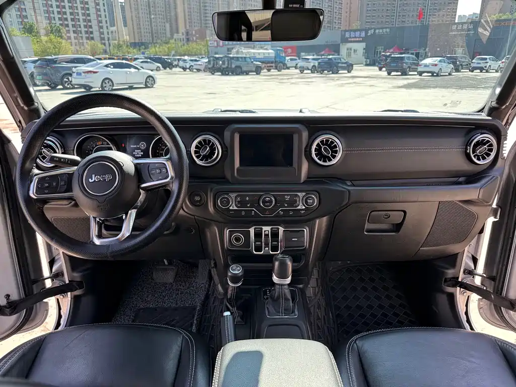Jeep Wrangler 2020 — фото 4