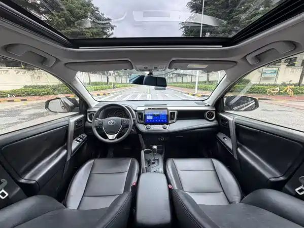 Toyota RAV4 2016