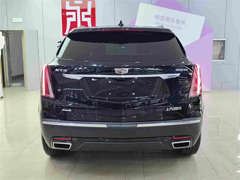 Cadillac XT5 2024 — фото 5