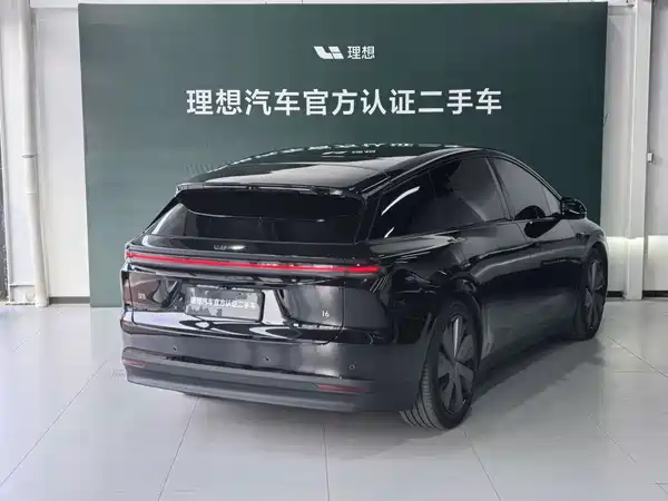 Li Auto i6 2025
