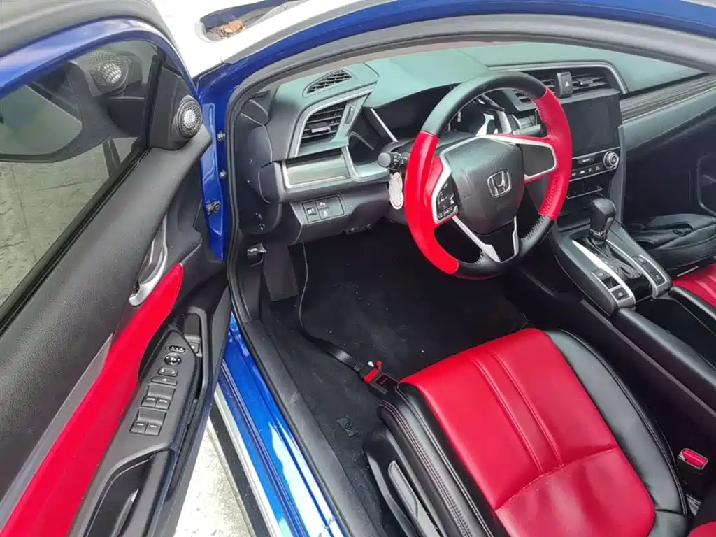 Honda Civic 2019 — фото 15