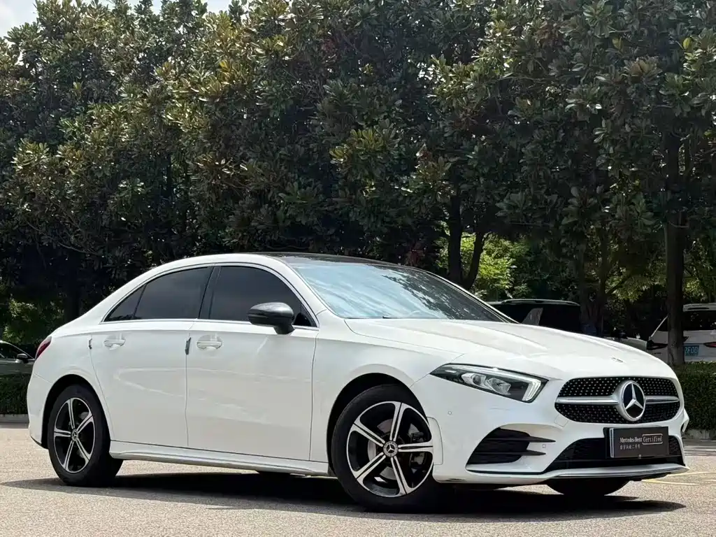 Mercedes-Benz A-Class 2023 — фото 3