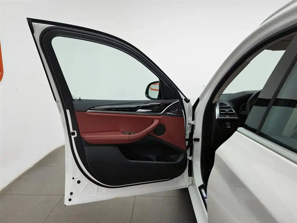 BMW X3 2022 — фото 8