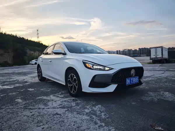 MG MG5 2023