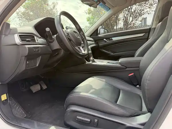 Honda Accord 2023