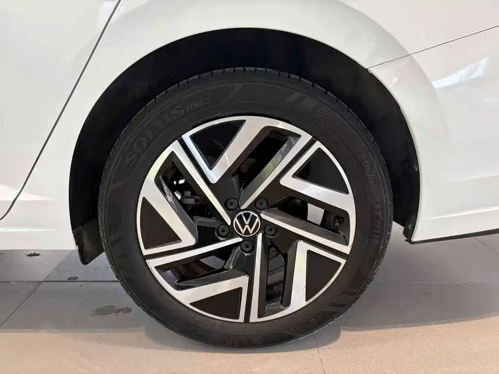 Volkswagen Sagitar 2023