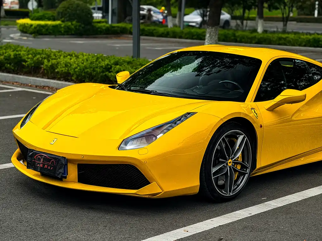 Ferrari 488 2018 — фото 5