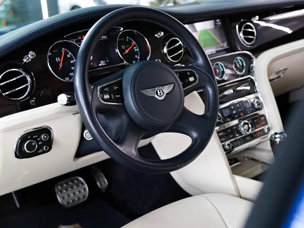 Bentley Mulsanne 2013 — фото 22