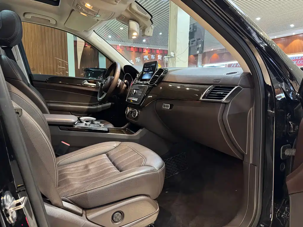 Mercedes-Benz GLS 2019 — фото 6