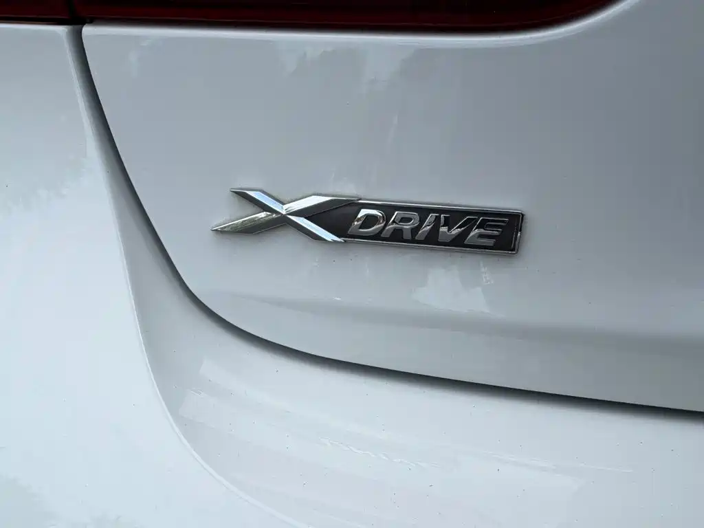 BMW 3 Series 2015 — фото 10