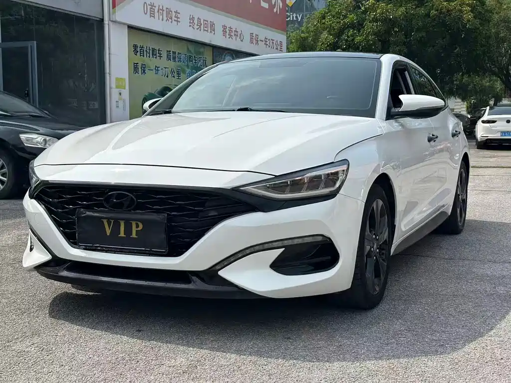 Hyundai Festa 2019 — фото 1