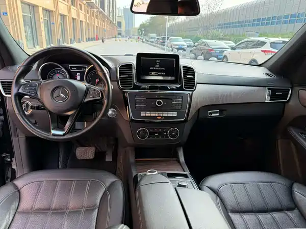 Mercedes-Benz GLE 2017
