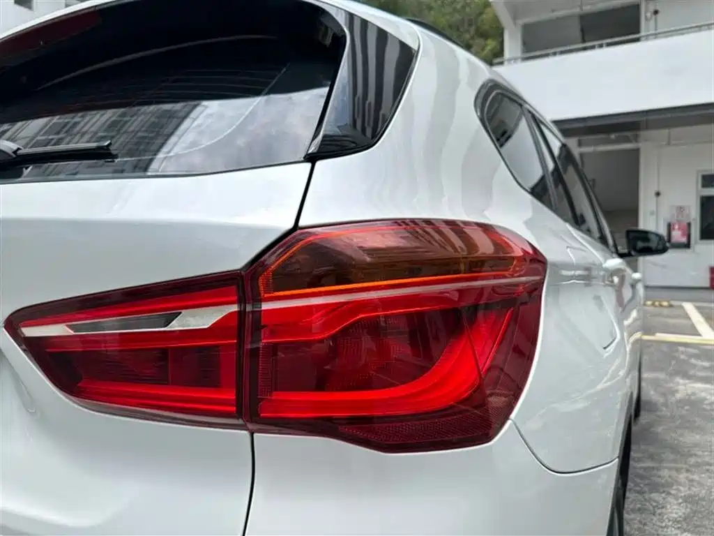 BMW X1 2018 — фото 17