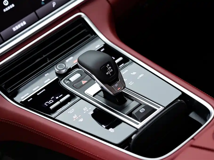 Porsche Panamera 2023 — фото 17