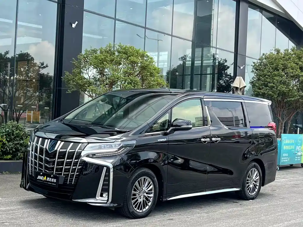 Toyota Alphard 2022 — фото 1