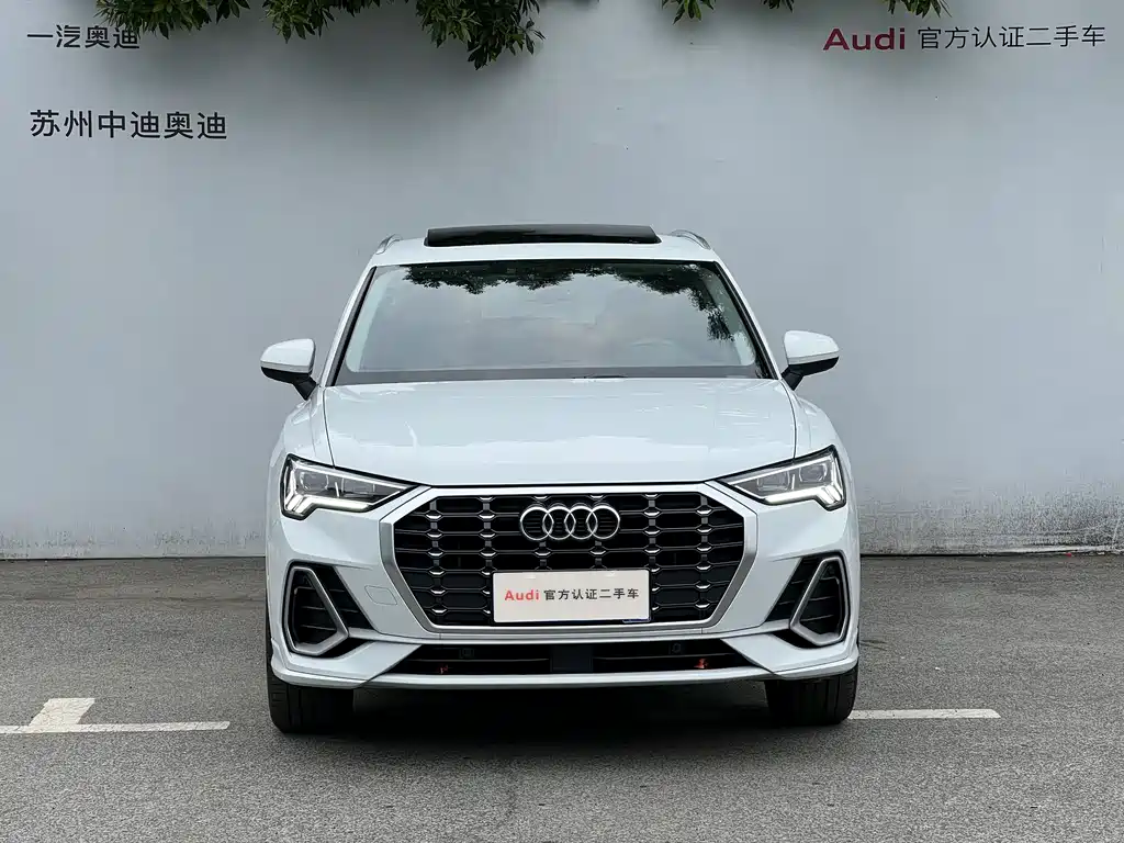 Audi Q3 2022 — фото 2