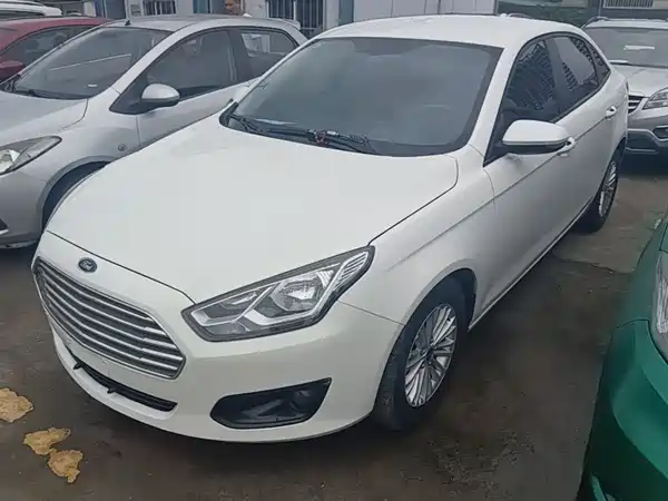 Ford Escort 2015