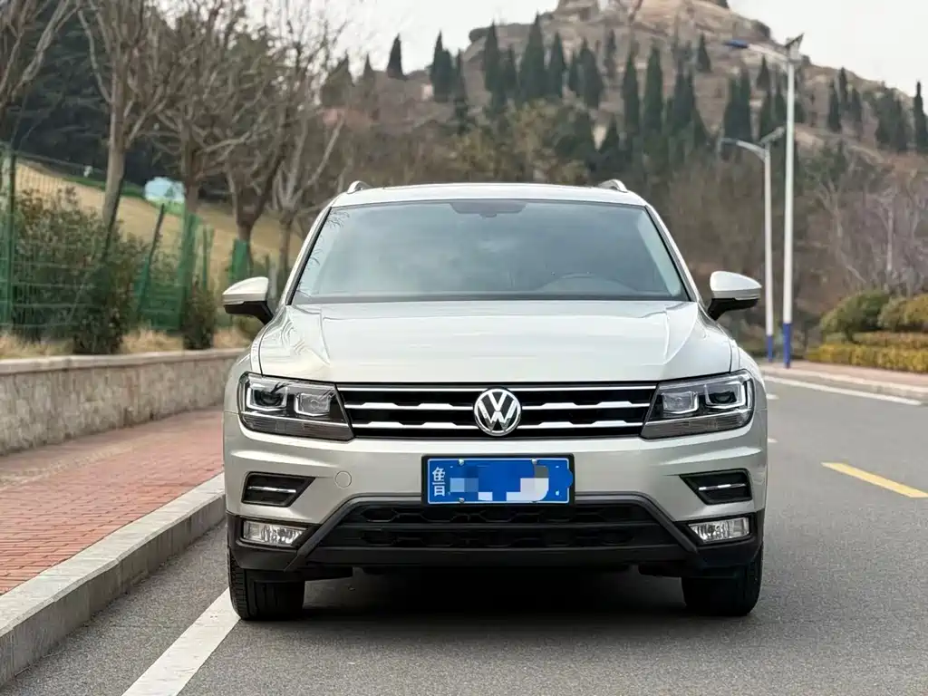 Volkswagen Tiguan L 2018 — фото 2