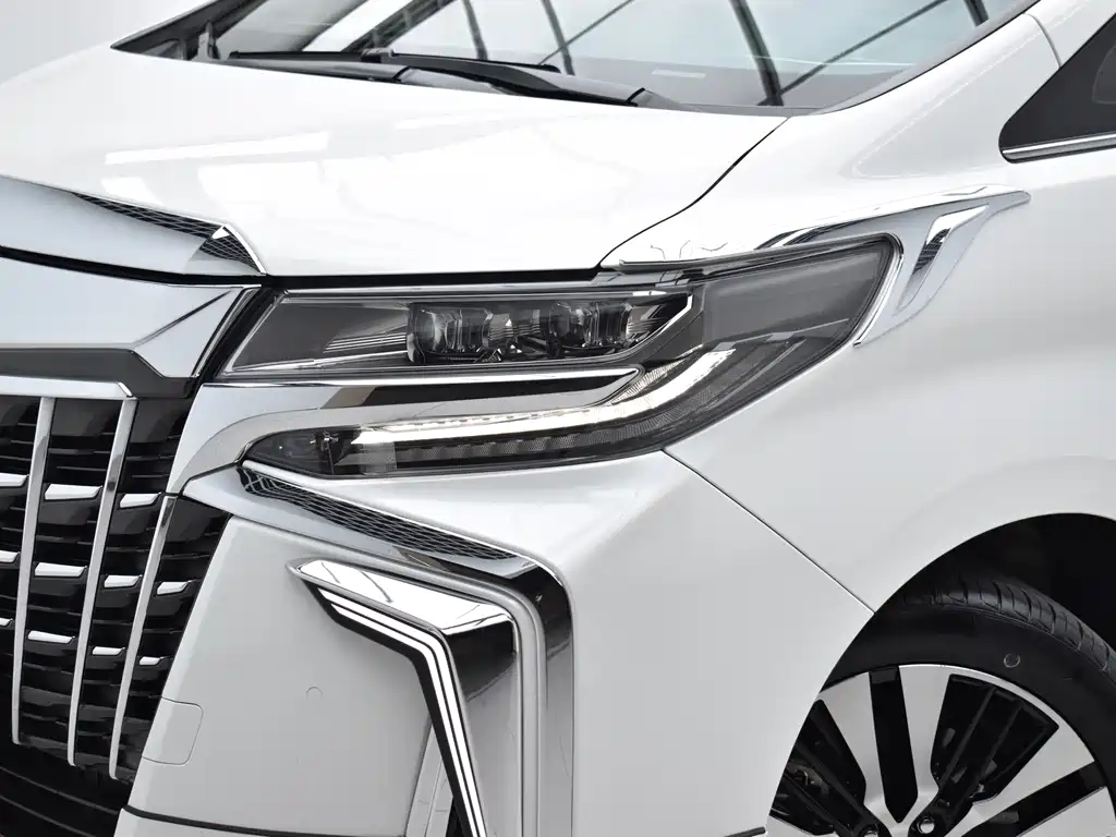 Toyota Alphard 2018 — фото 6