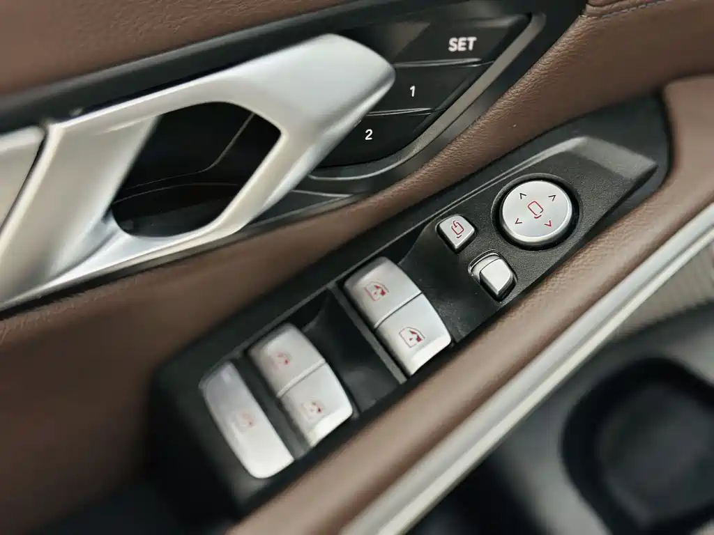 BMW 3 Series 2023 — фото 15