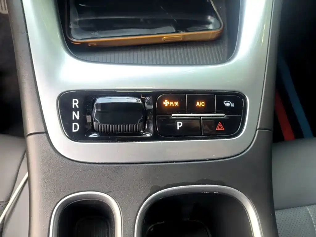 Geely Galaxy Starwish 2026 — фото 14