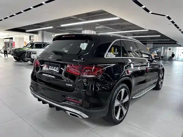 Mercedes-Benz GLC 2023