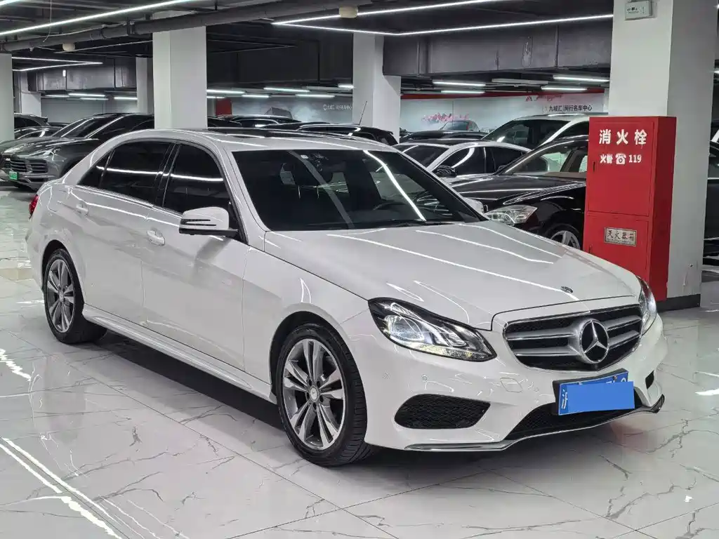 Mercedes-Benz E-Class 2015