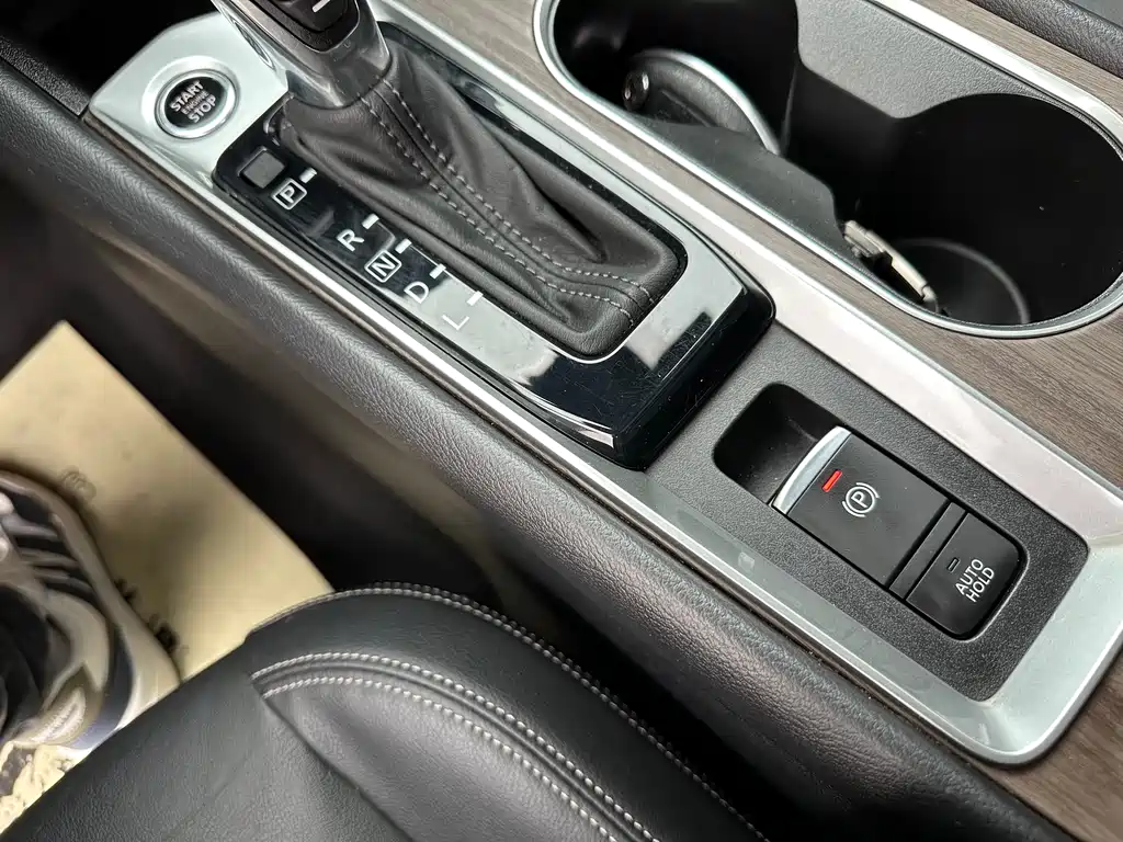 Nissan Teana 2023 — фото 12