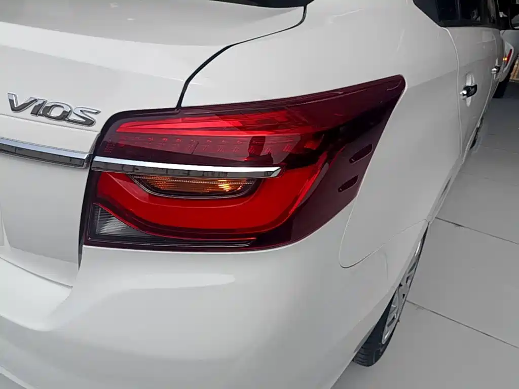 Toyota Vios 2021 — фото 8