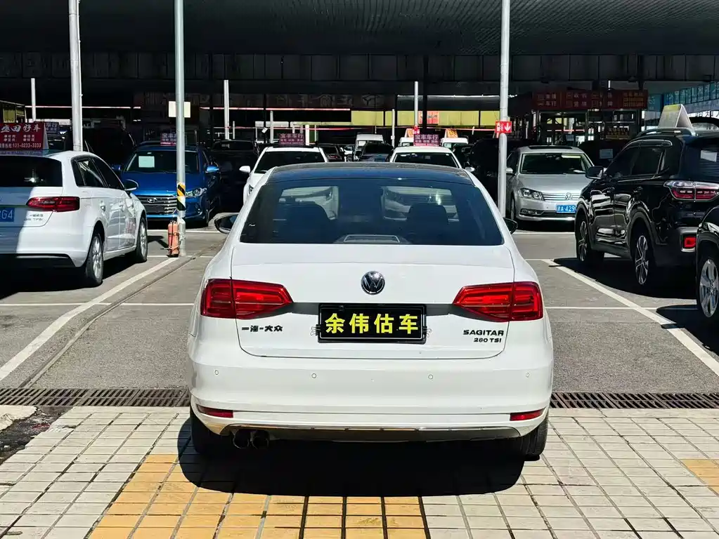 Volkswagen Sagitar 2019