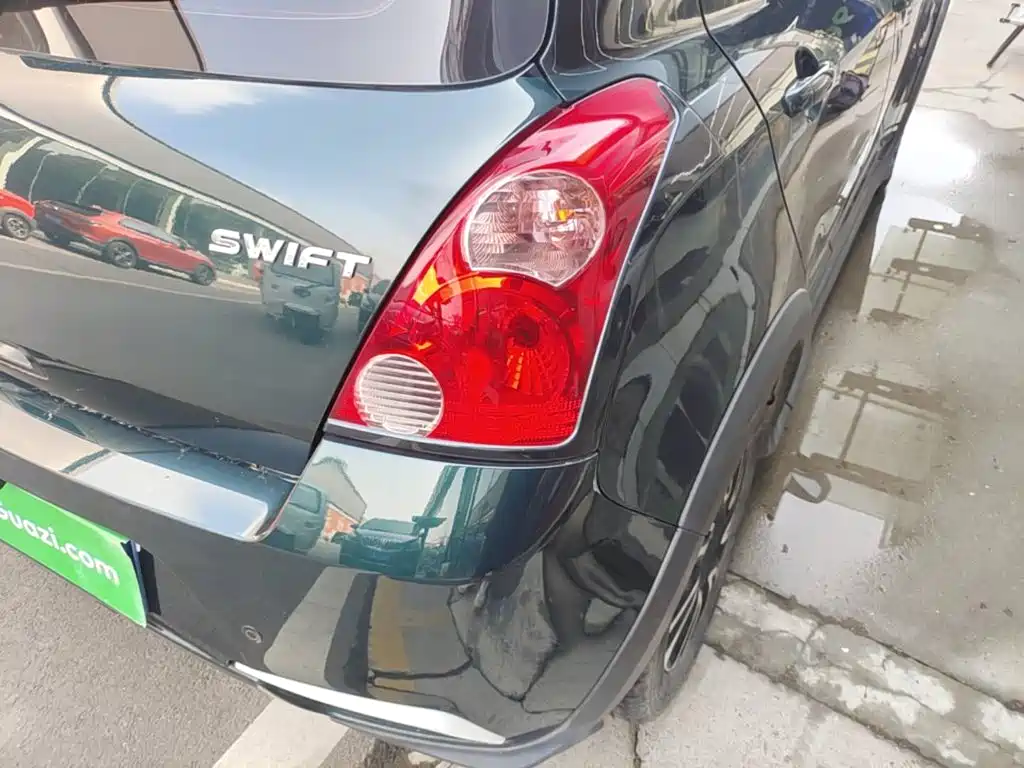 Suzuki Swift 2017 — фото 8