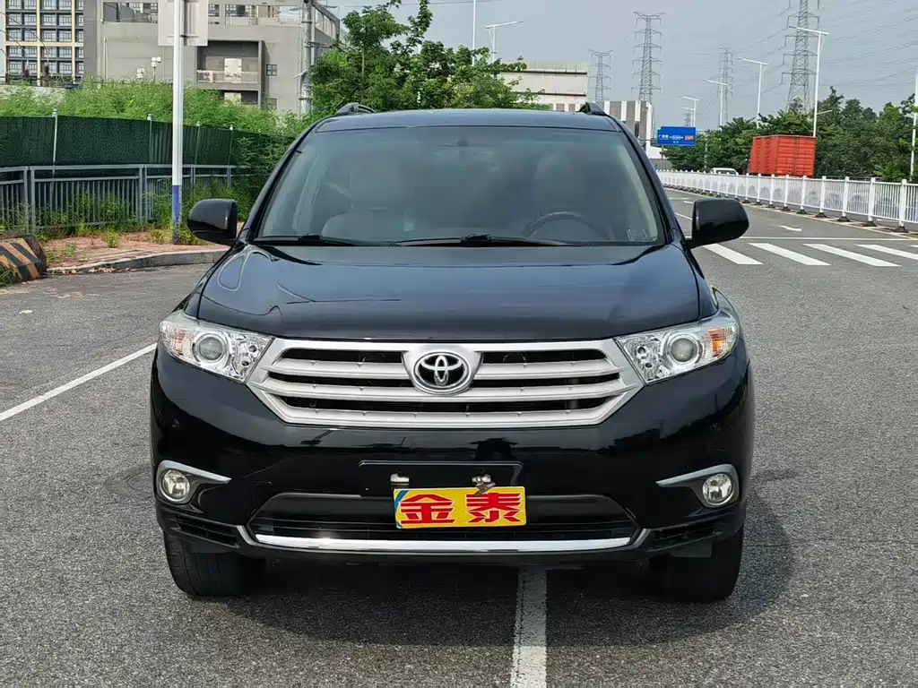 Toyota Highlander 2014 — фото 1