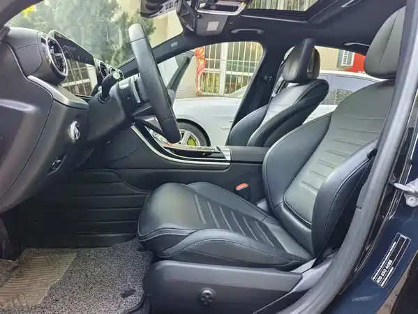Mercedes-Benz C-Class 2022