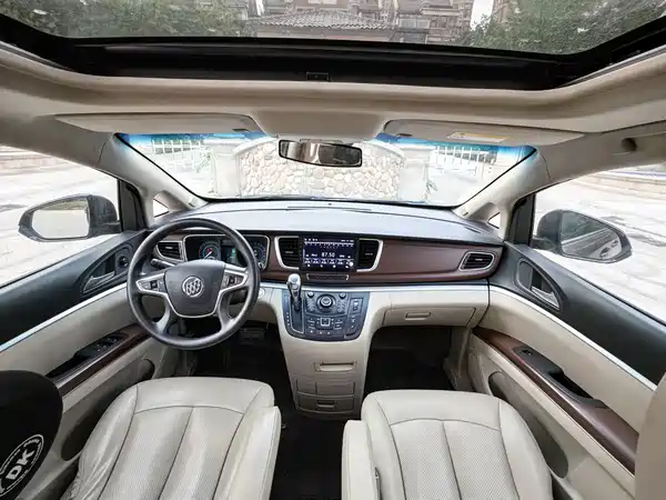 Buick GL8 2016