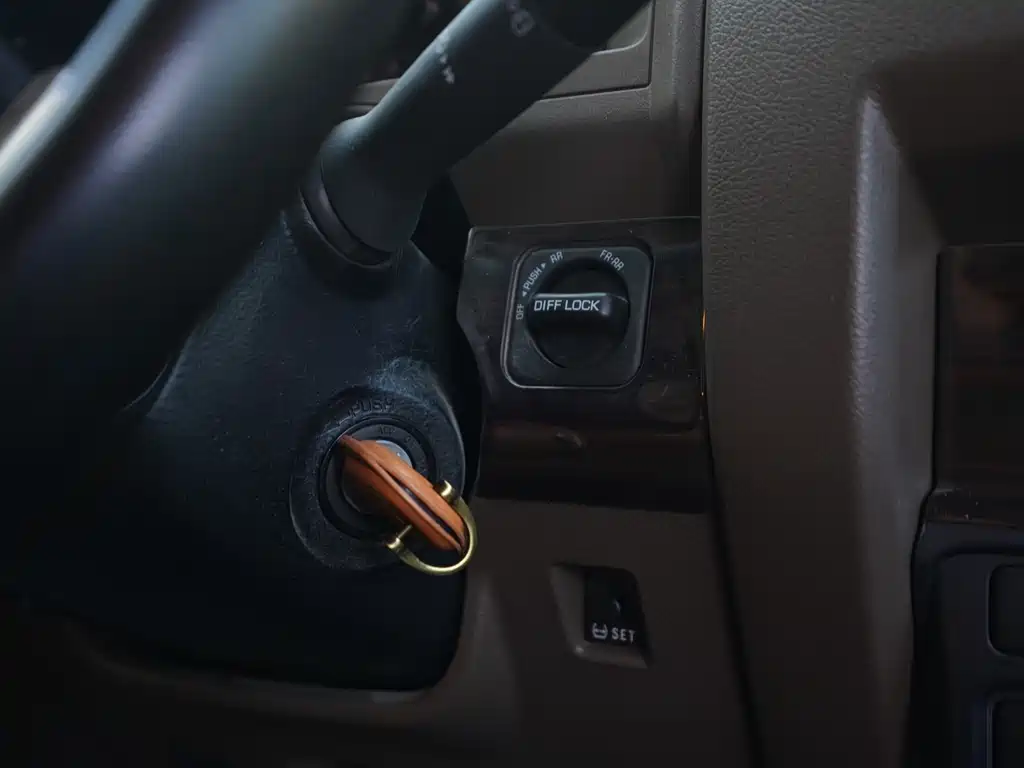Toyota Land Cruiser 2016 — фото 16