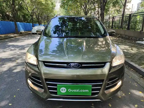 Ford Kuga 2015