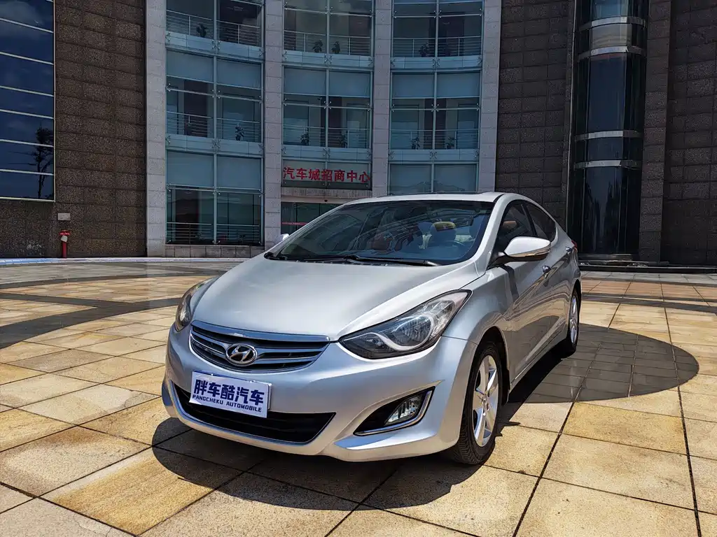 Hyundai Elantra 2013