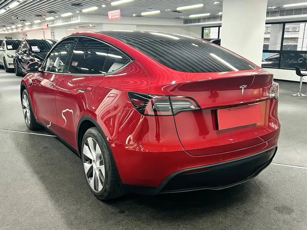 Tesla Model Y 2022 — фото 6