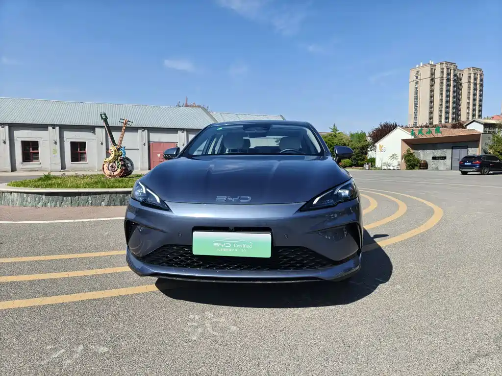 BYD Seal 05 DM-i 2025 — фото 2