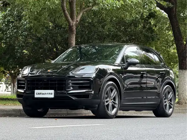 Porsche Cayenne 2023