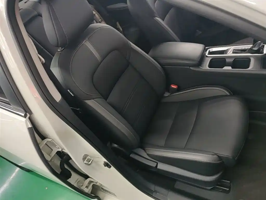 Nissan Sylphy 2020 — фото 20