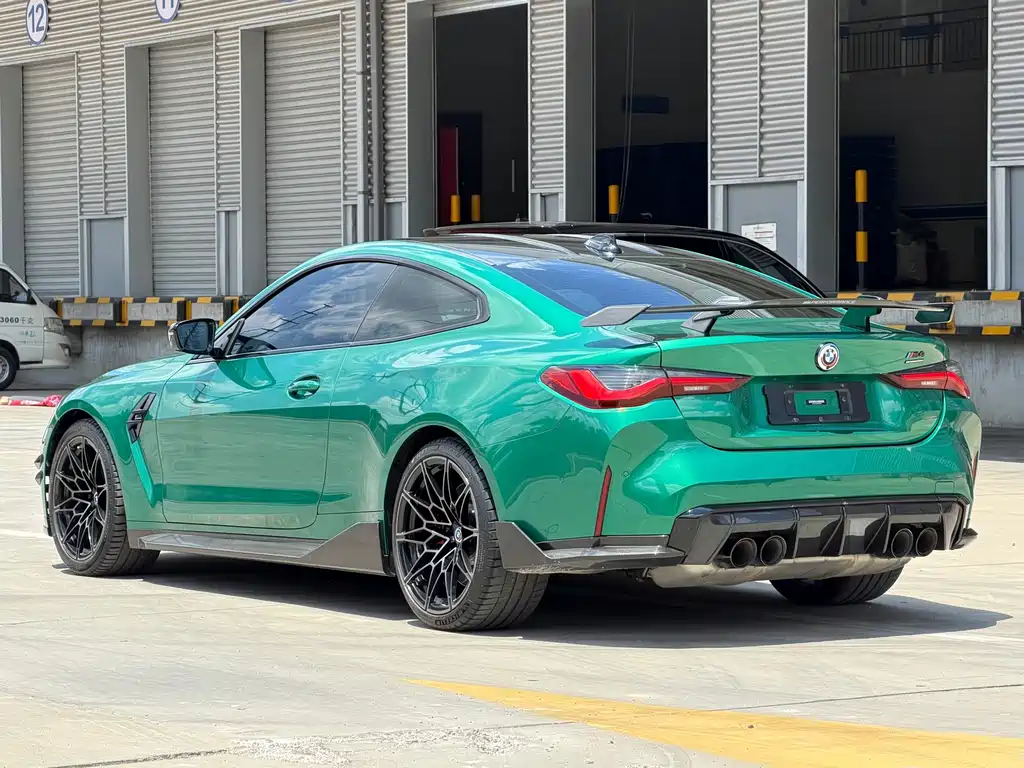 BMW M4 2022 — фото 4