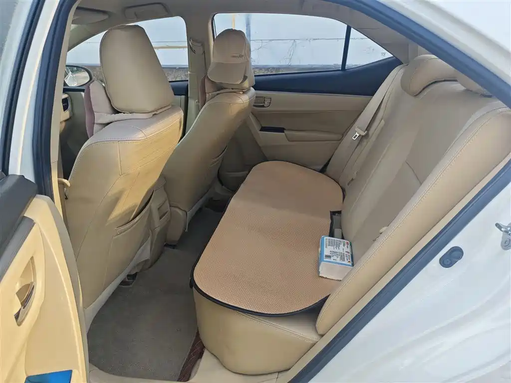 Toyota Corolla 2015