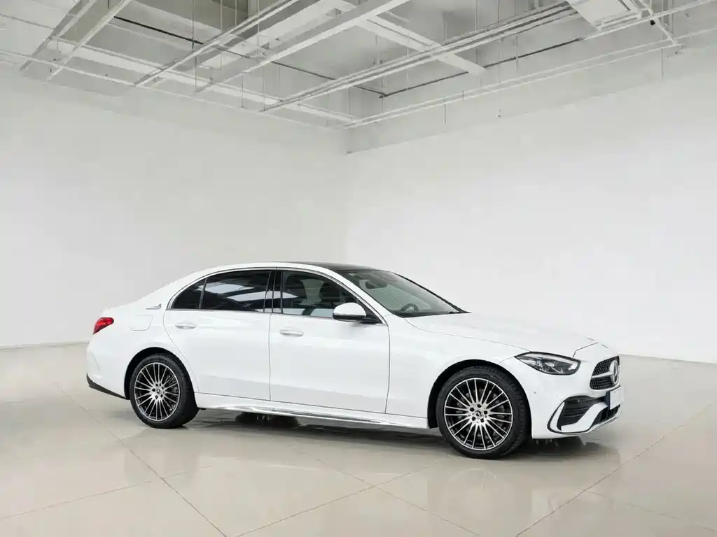Mercedes-Benz C-Class 2023