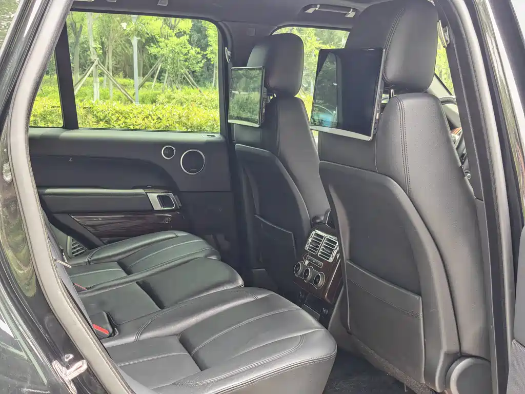 Land Rover Range Rover 2018 — фото 11