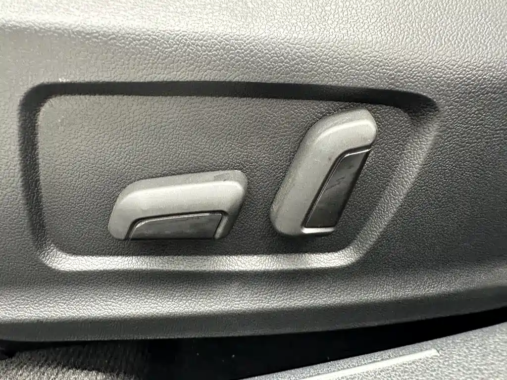 Hyundai Elantra 2023 — фото 13