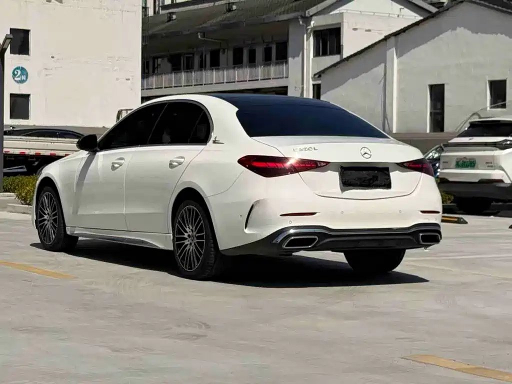 Mercedes-Benz C-Class 2022
