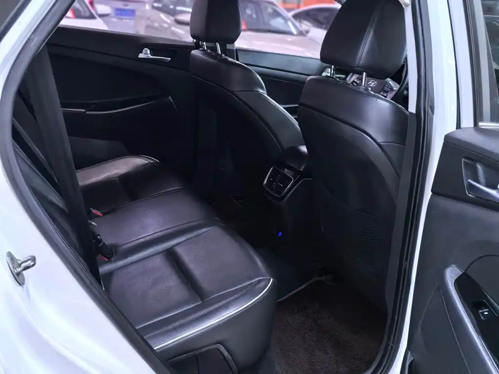 Hyundai Tucson 2019 — фото 7