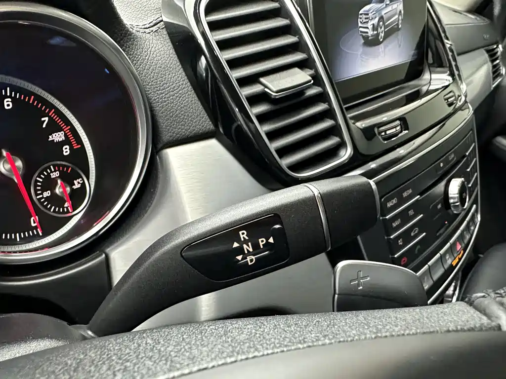Mercedes-Benz GLS 2016 — фото 16